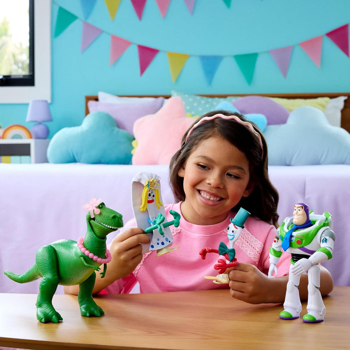 Disney Pixar Toy Story 5: What is a Wedding? 4-Figure Playset