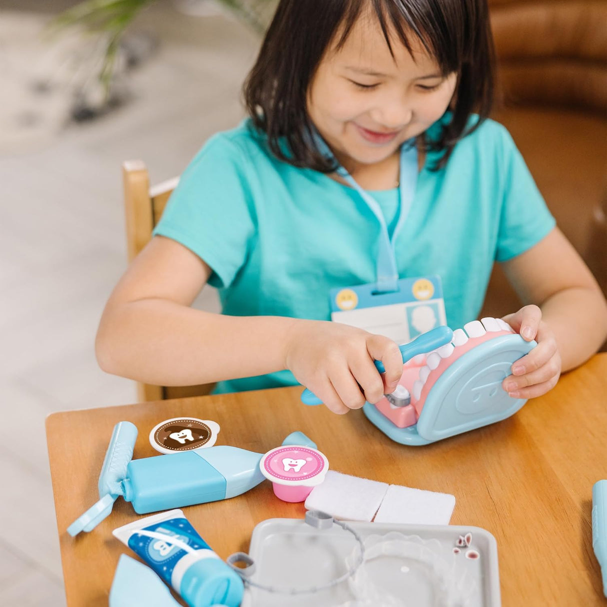Melissa & Doug Super Smile Dentist Playset