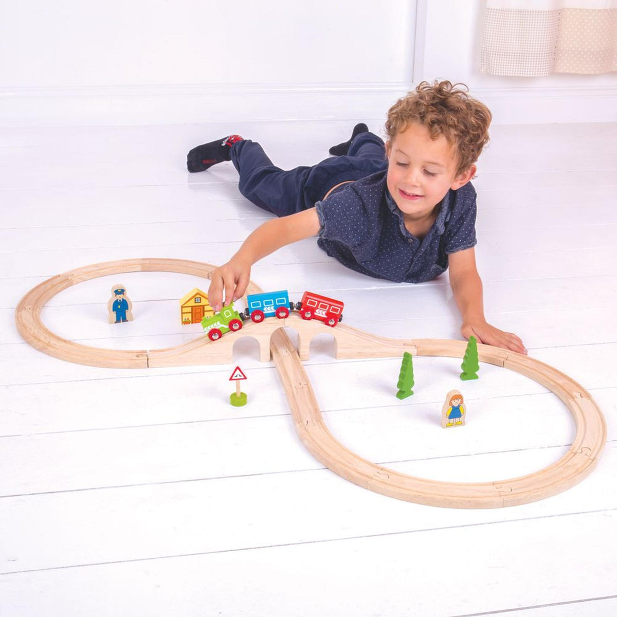 Bigjigs Wooden Figure of Eight Train Set