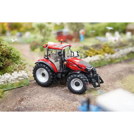 Britains 43428 Case Farmall 120C