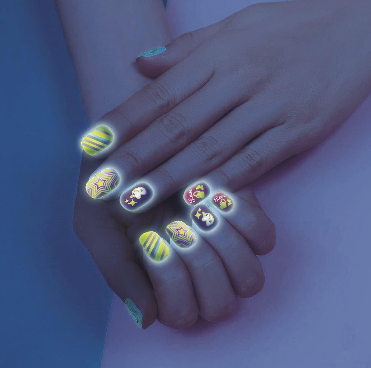 Crazy Chic Shiny Nails Glow-in-the-Dark