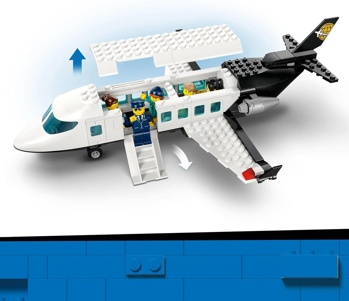 LEGO 60502 City Airport with Airplane