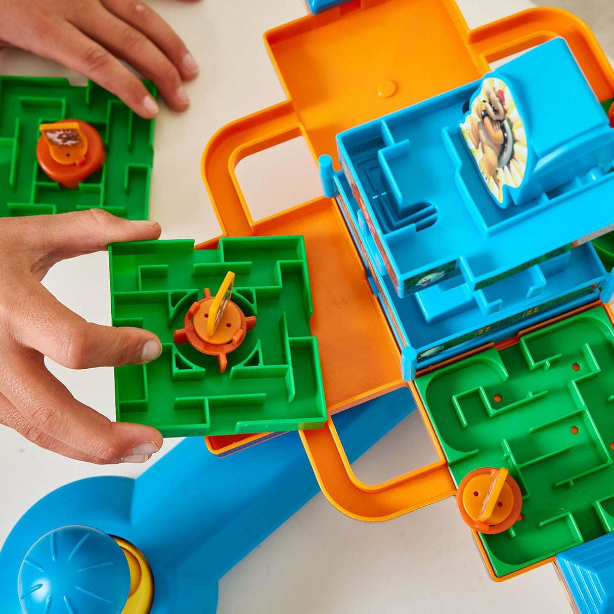 Super Mario Maze Game Deluxe