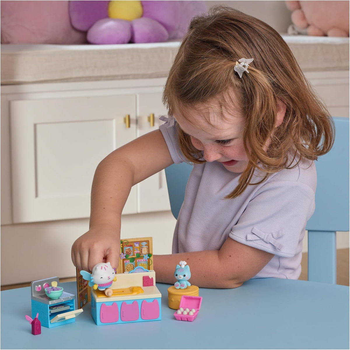 Gabby's Dollhouse: Fairylandia Cakey Cat's Fairy Kitchen Playset