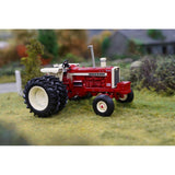 Britains Case IH Farmall 1206 Early Dual Wheels