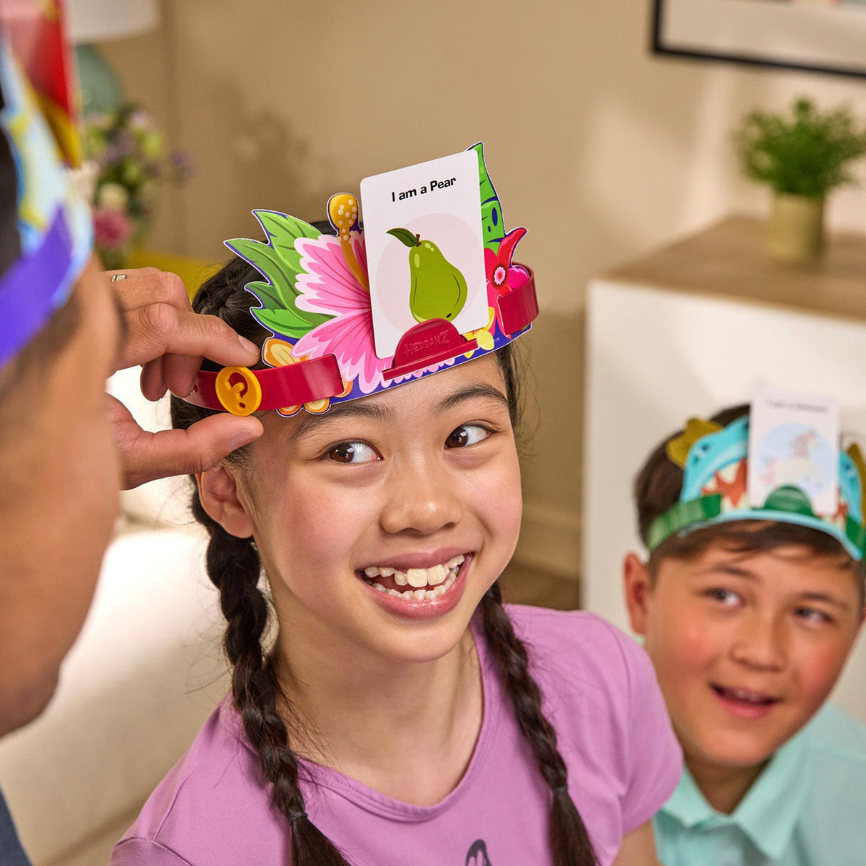 Hedbanz Game (New 3rd Edition)