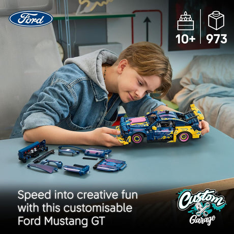 LEGO 42236 Technic Cutom Garage Ford Mustang GT Car