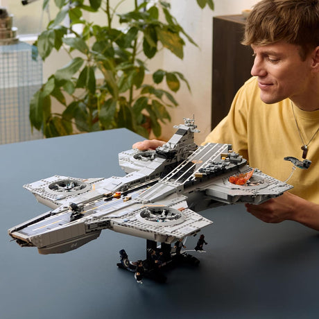 LEGO 76354 Marvel S.H.I.E.L.D. Helicarrier