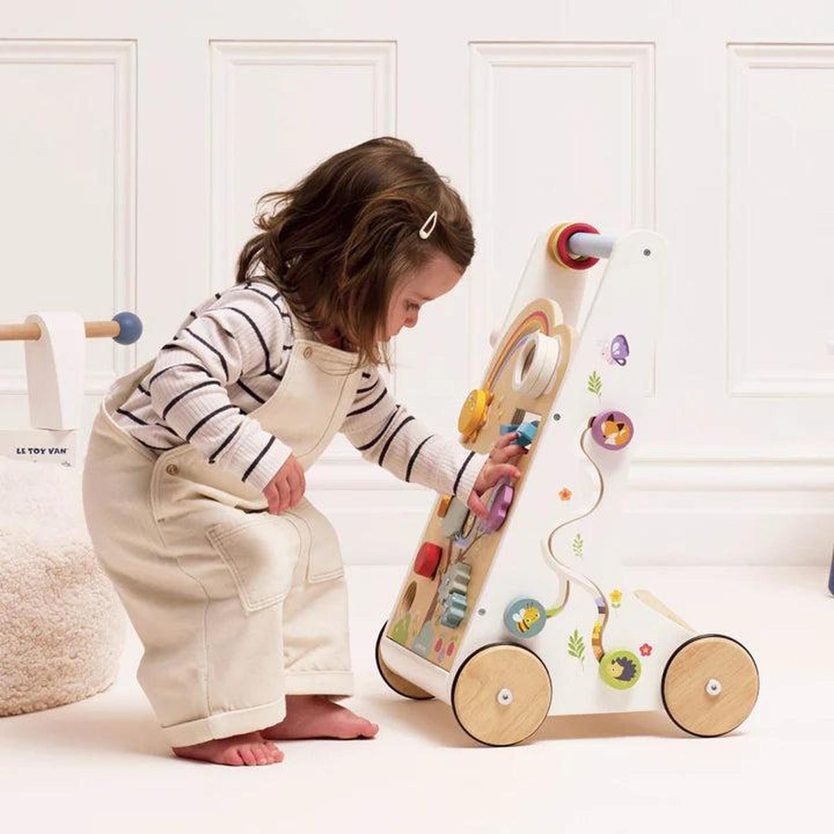 Le Toy Van Woodland Activity Walker