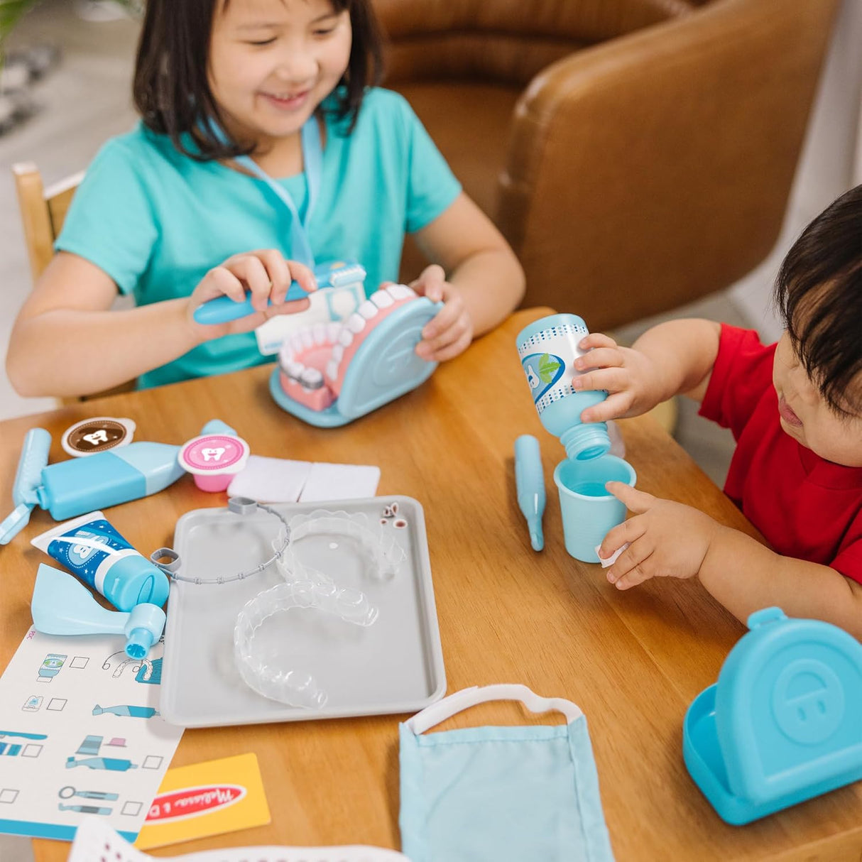 Melissa & Doug Super Smile Dentist Playset