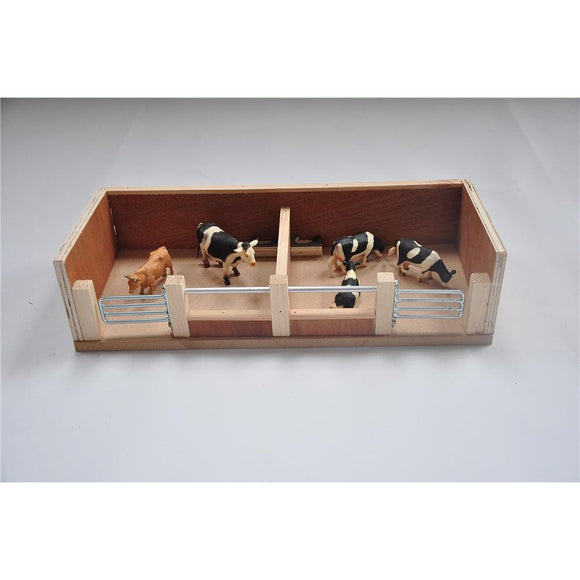 Millwood Crafts Cattle House with 2 Pens and Removable roof