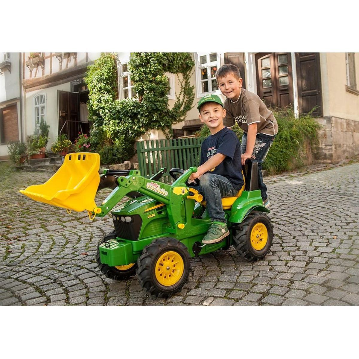 Rolly Farmtrac John Deere 7930 with Frontloader and Pneumatic Tires