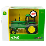 Britains 43376 John Deere 4240