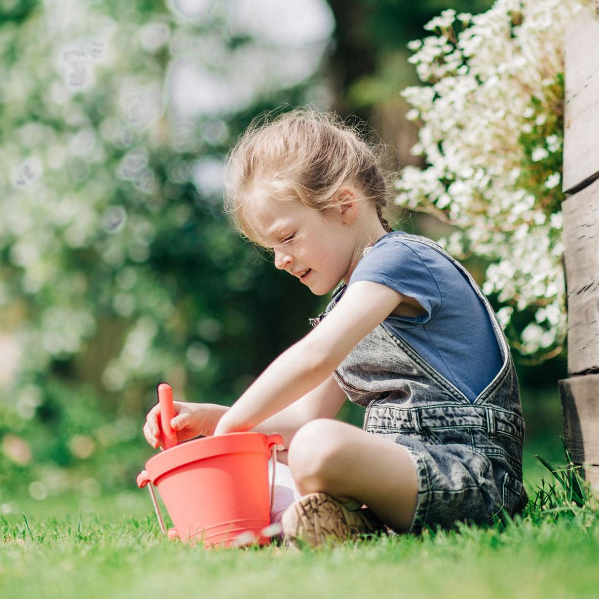 Bigjigs Coral Pink Silicone Activity Bucket