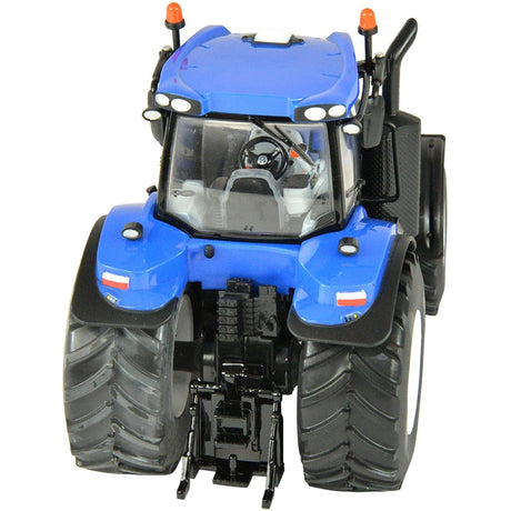 Britains New Holland T8.435 Tractor 1:32 Scale